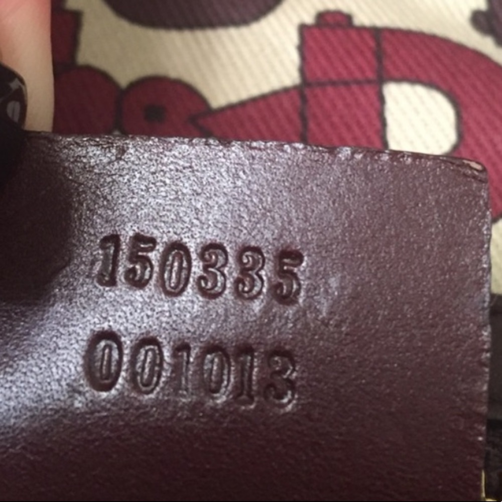 Authentic Gucci Bag. Great color! - Picture 5 of 5